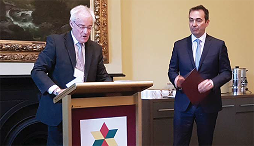 RETURNING OFFICER FOR DUNSTAN, WAYNE TURNER,
READS THE DECLARATION OF THE POLL IN THE PRESENCE OF
THE RE-ELECTED MEMBER FOR DUNSTAN, THE HONOURABLE
STEVEN MARSHALL, PREMIER OF SOUTH AUSTRALIA